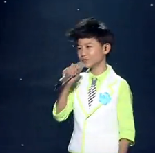 “蓝多多”黄誉博演唱《最初的梦想》